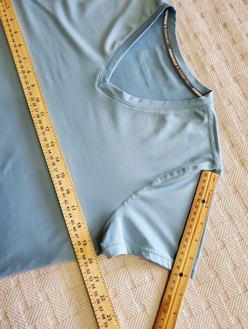 Arctic Cool Women's V-Neck Performance Tees Lot Blue Geometric Activewear Sz M - Picture 7 of 15